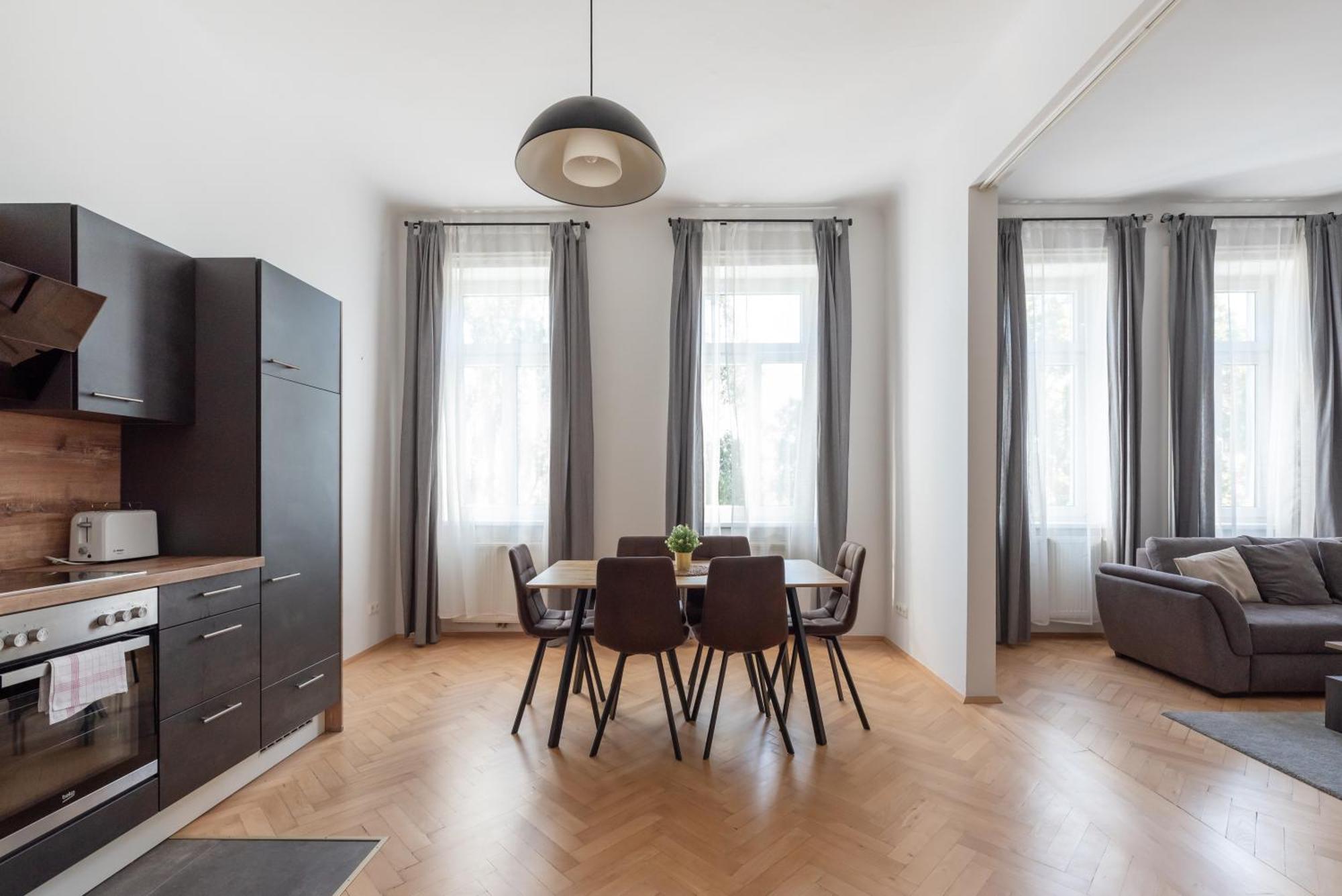 Zentrale Lage Mit Direkter Anbindung Ans Zentrum * Wien