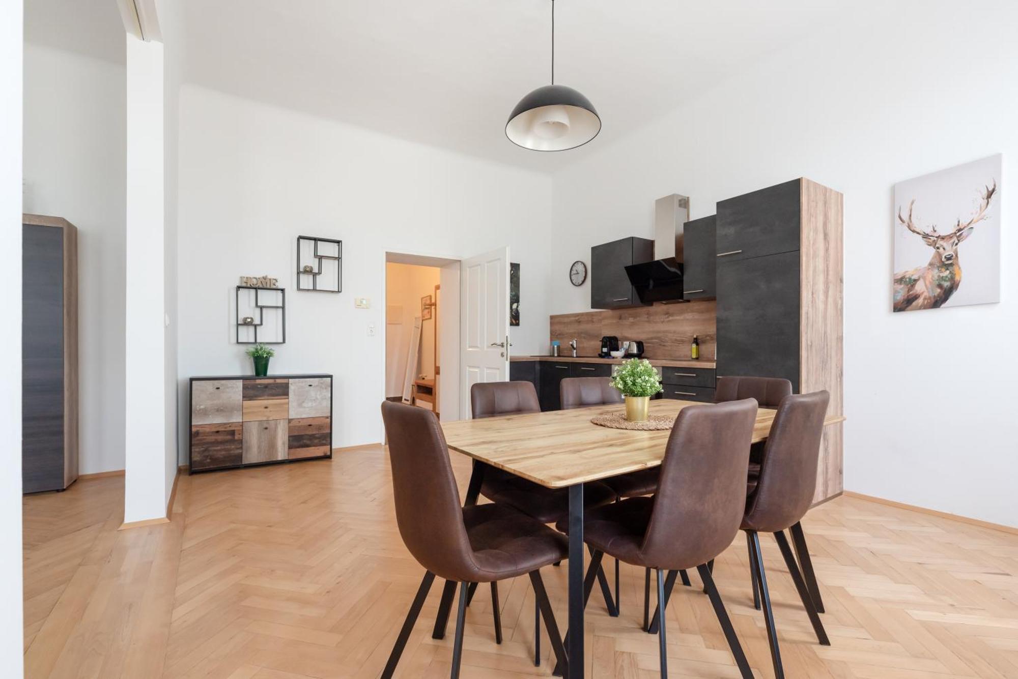 Zentrale Lage Mit Direkter Anbindung Ans Zentrum * Wien
